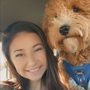 Meet your Posher, Allyssa